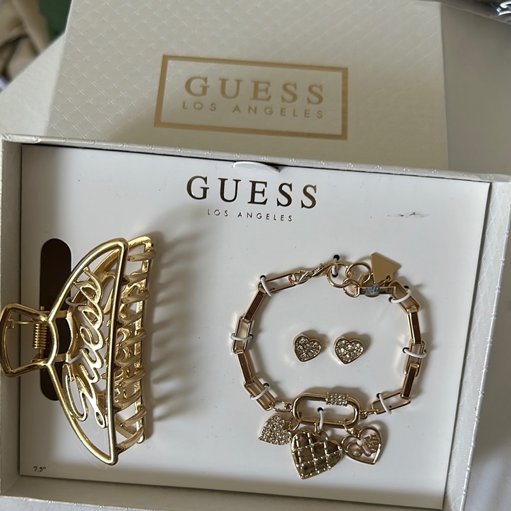 Guess Gold Hair Clip and Bracelet Set